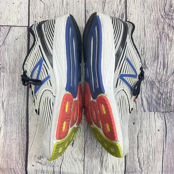 New Balance 890 v6 Women's Size‎ 9.5 White Athletic Running Gym Sneakers Shoes - Picture 8 of 11